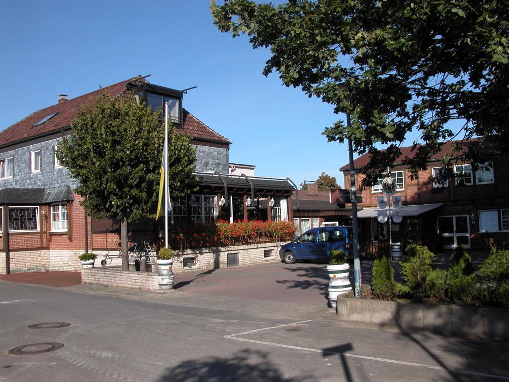 Alter Dorfkrug Am Kanal Wolfsburg Ngoại thất bức ảnh